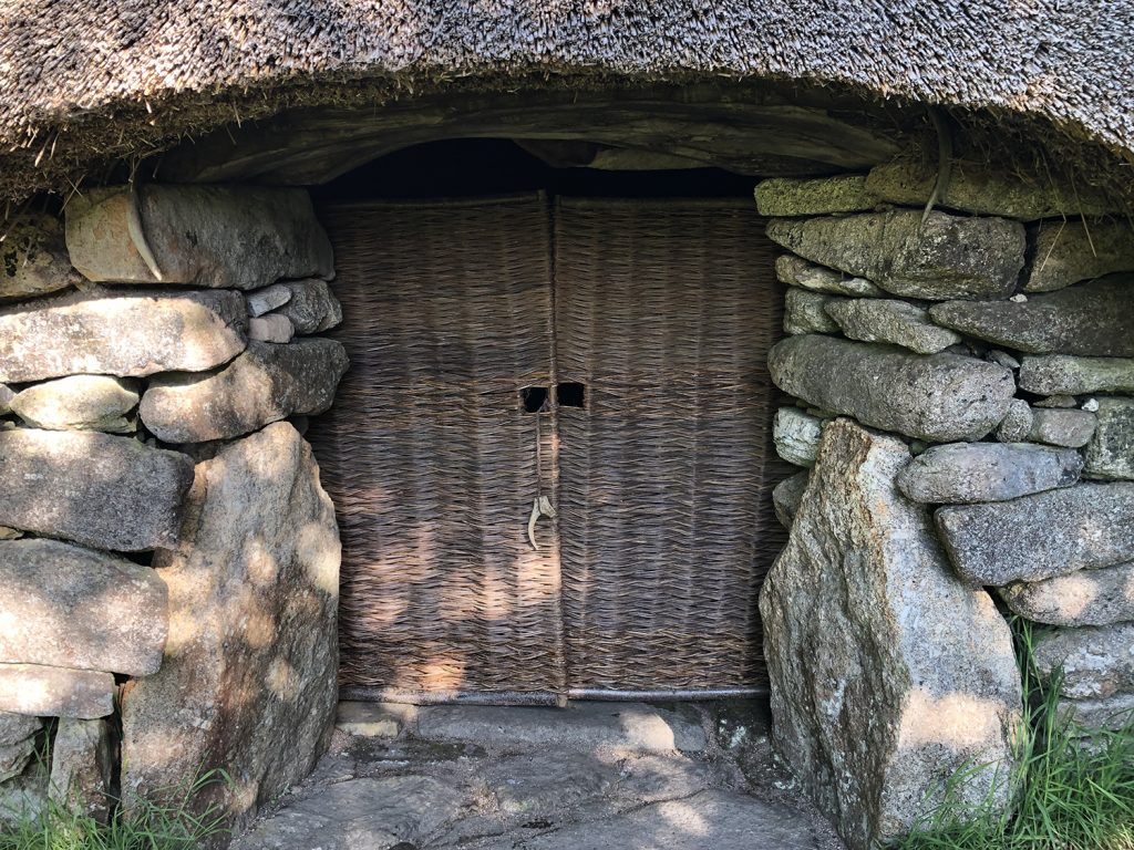 roundhouse threshold2